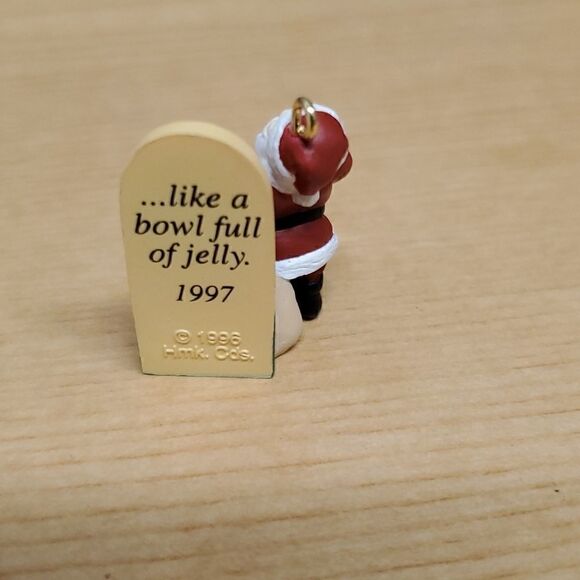 4 hallmark miniature Santa/snowman ornaments - Picture 11 of 16